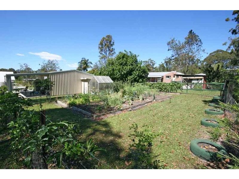 9 Whispering Pine Place, Gulmarrad NSW 2463