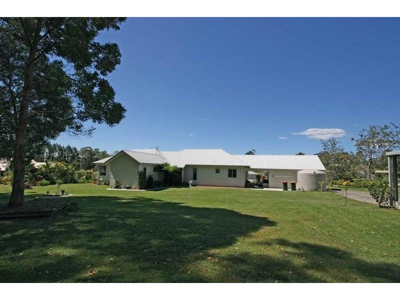 9 Whispering Pine Place, Gulmarrad NSW 2463