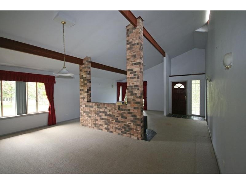 2 Jamefield Drive, Gulmarrad NSW 2463