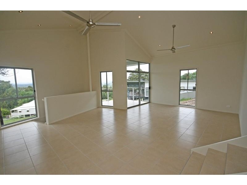 2/10 A The Glen, Maclean NSW 2463