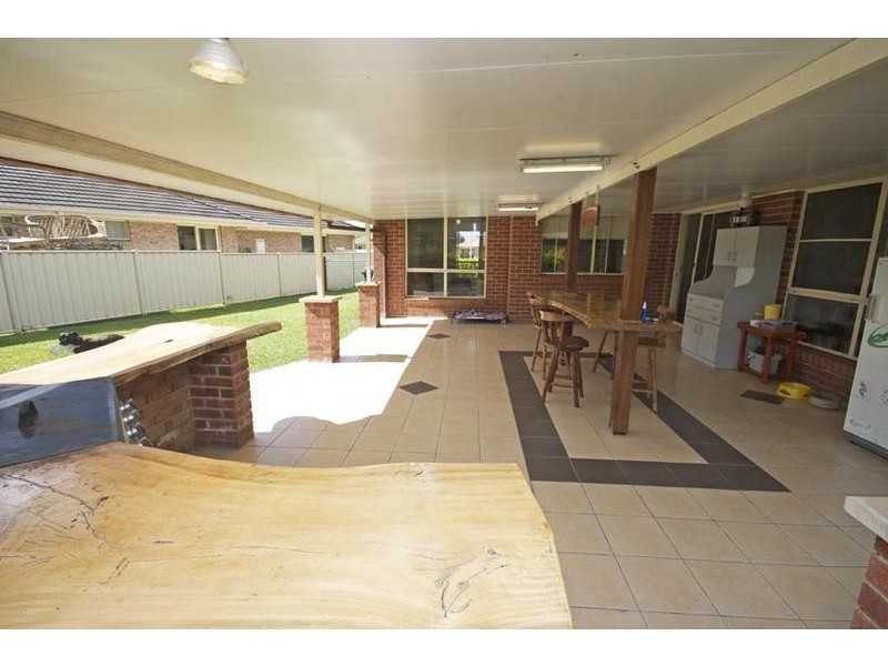 9 Kelly Crescent, Townsend NSW 2463