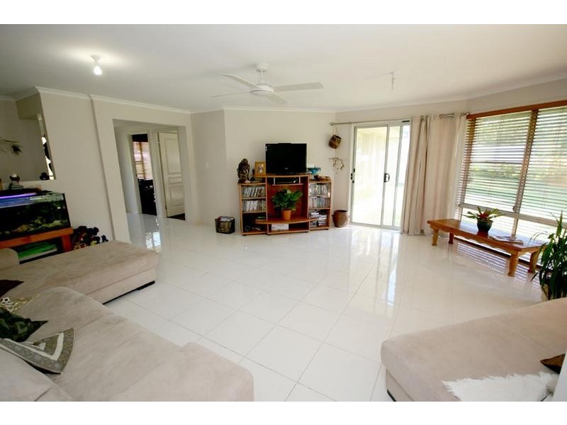 40 Ridgewood Drive, Woombah NSW 2469
