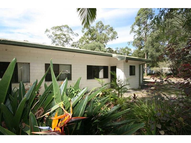 1027 Brooms Head Road, Taloumbi NSW 2463