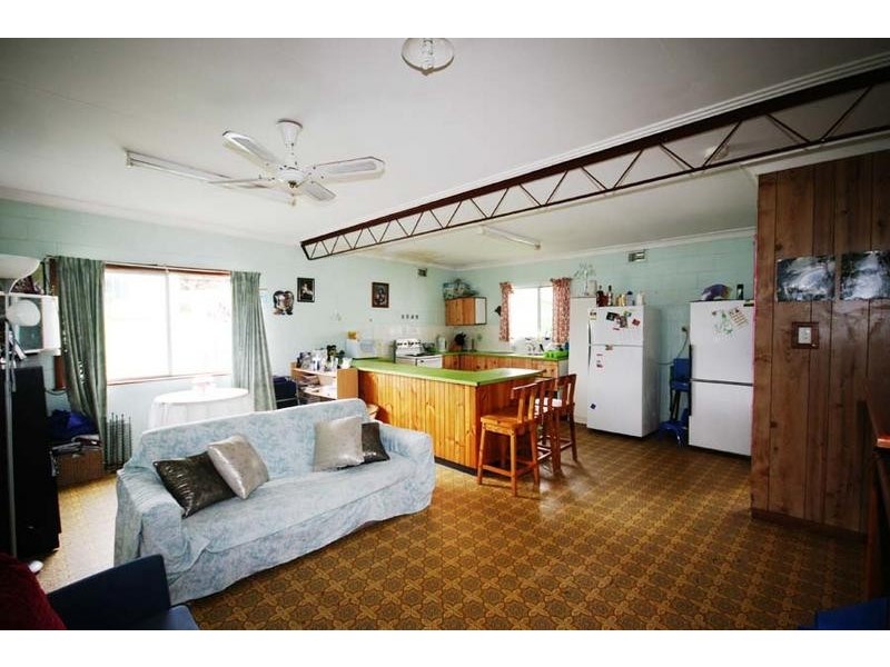 17 Pointsettia Crescent, Brooms Head NSW 2463