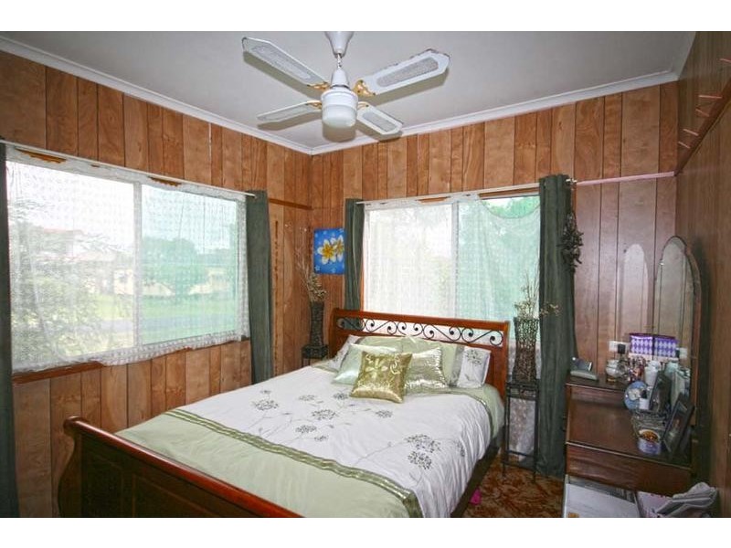 17 Pointsettia Crescent, Brooms Head NSW 2463
