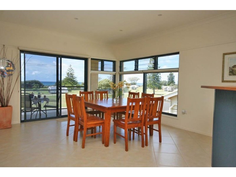 68 Ocean Street, Brooms Head NSW 2463