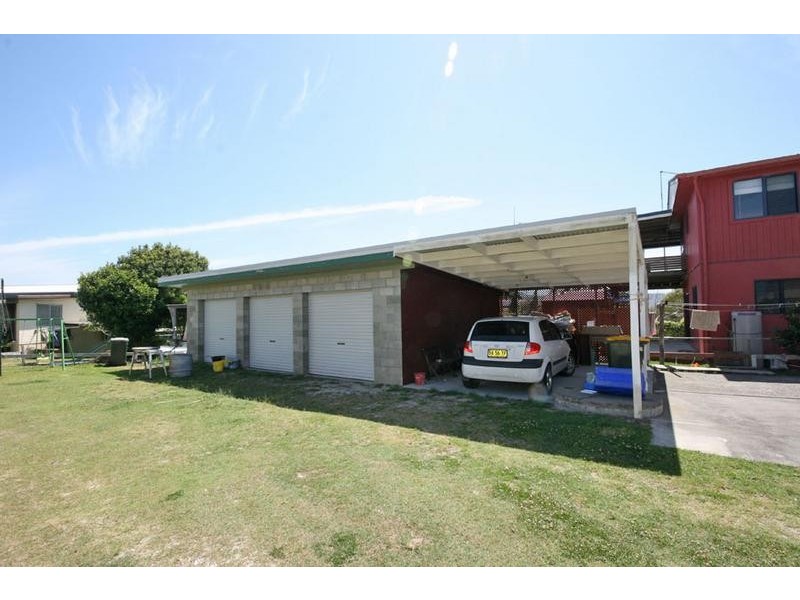 114 Ocean Road, Brooms Head NSW 2463