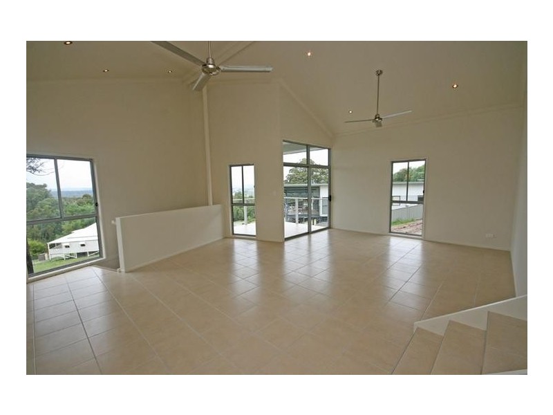 2/10 A The Glen, Maclean NSW 2463