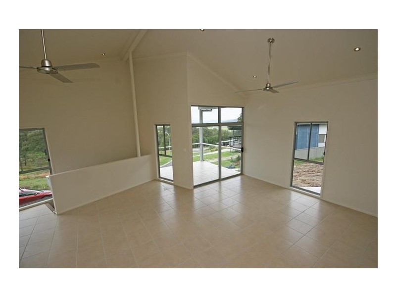 2/10 A The Glen, Maclean NSW 2463