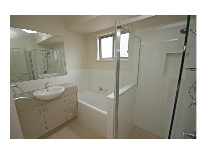 2/10 A The Glen, Maclean NSW 2463