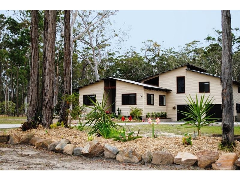 14 Robin Place, Gulmarrad NSW 2463