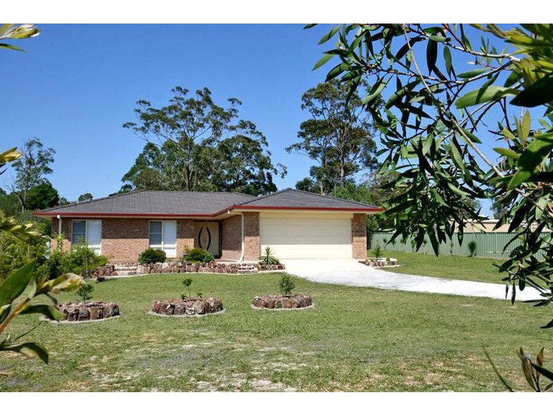 12 Parklands Drive, Gulmarrad NSW 2463