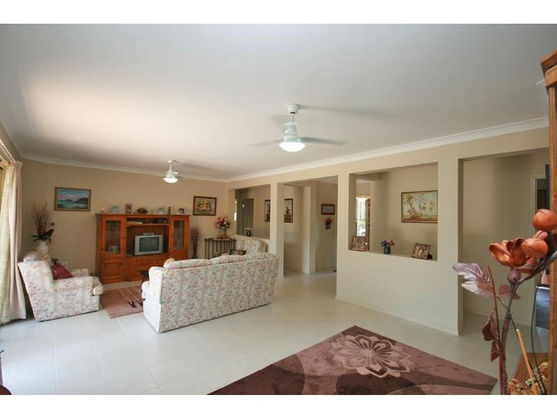 12 Parklands Drive, Gulmarrad NSW 2463