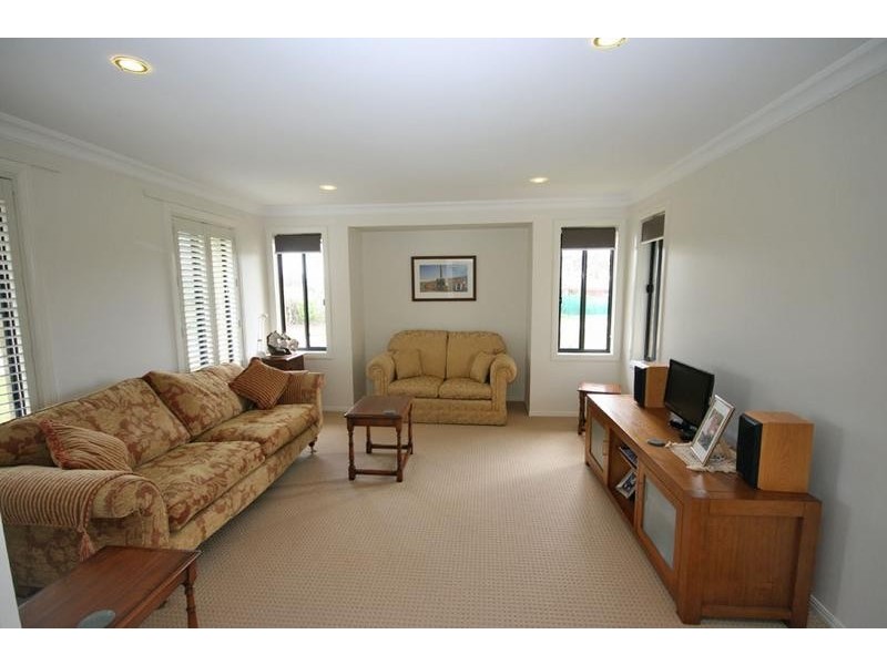 19 McKenzie Drive, Gulmarrad NSW 2463