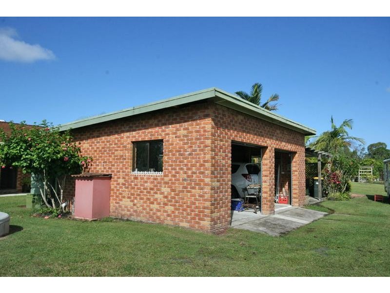 600 Brooms Head Rd, Gulmarrad NSW 2463