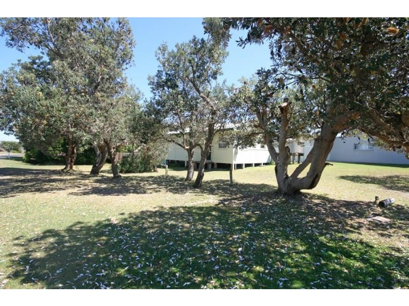 2 Lasiandra Street, Brooms Head NSW 2463