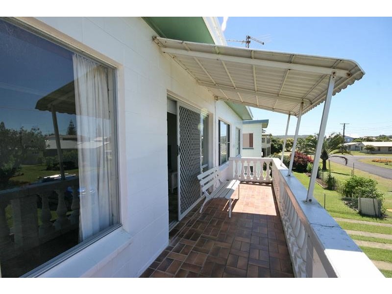 30 Honeysuckle Street, Brooms Head NSW 2463