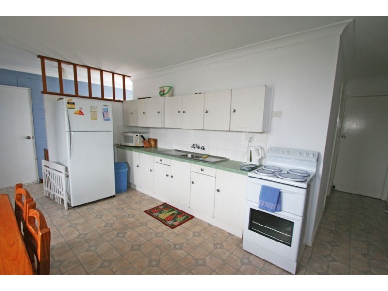 15 Honeysuckle Street, Brooms Head NSW 2463