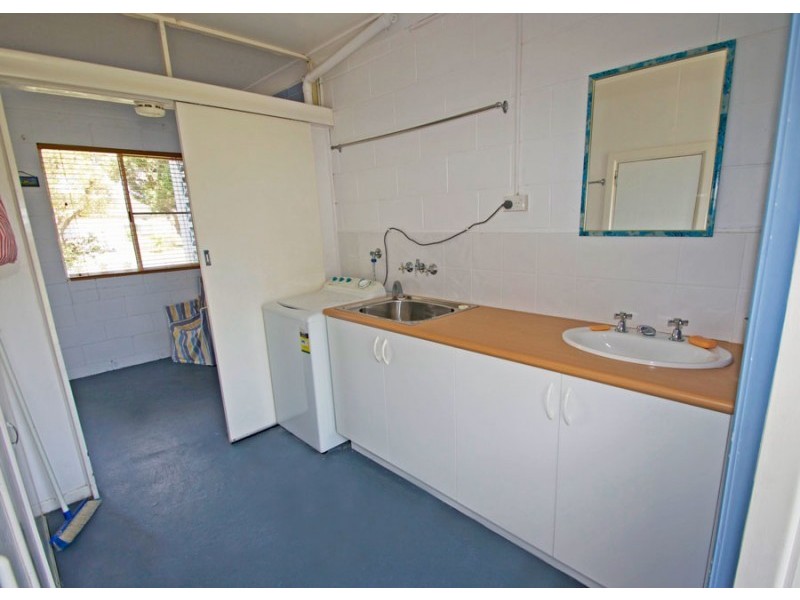 15 Honeysuckle Street, Brooms Head NSW 2463