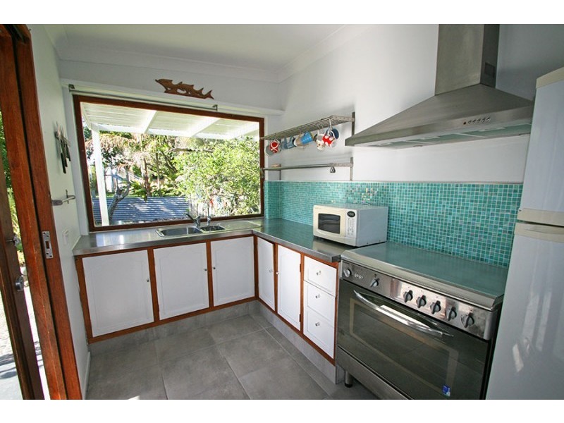 3 Honeysuckle Street, Brooms Head NSW 2463