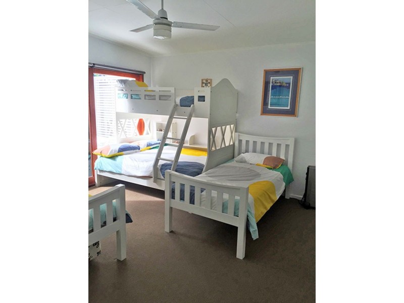 3 Honeysuckle Street, Brooms Head NSW 2463