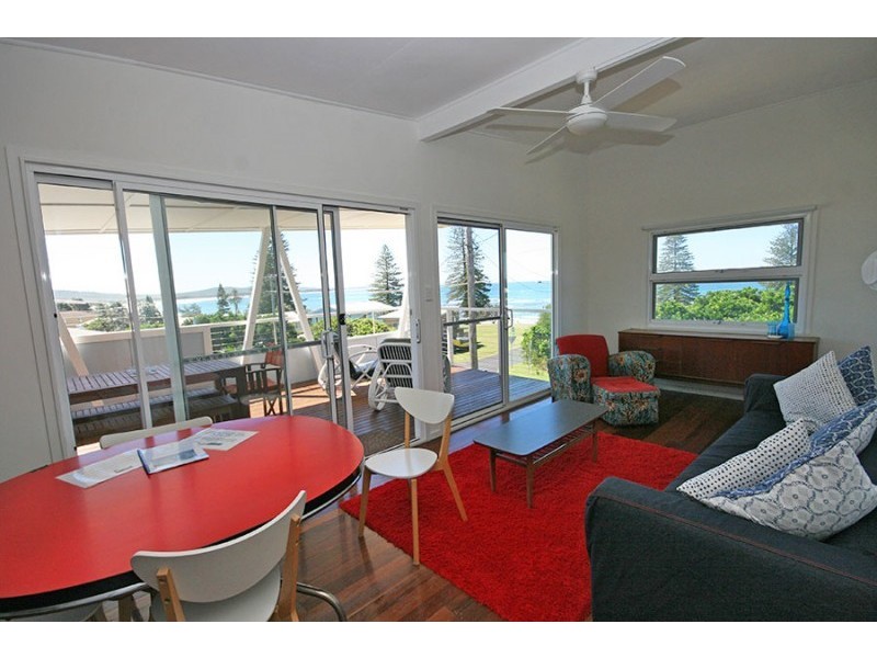 130 Ocean Road, Brooms Head NSW 2463