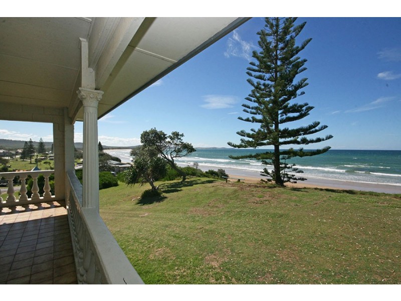 37 Ocean Road, Brooms Head NSW 2463
