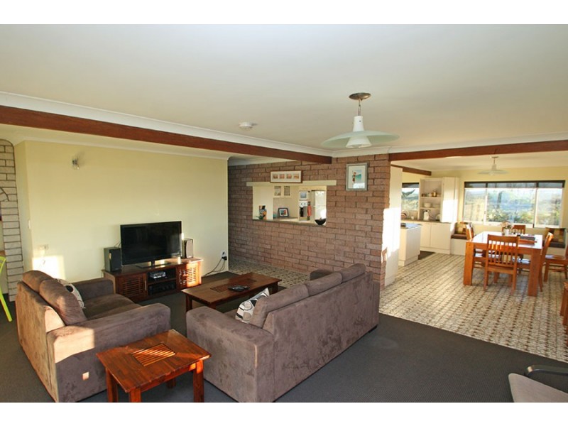 37 Ocean Road, Brooms Head NSW 2463