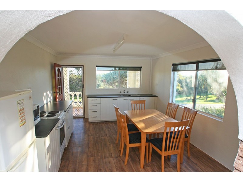 37 Ocean Road, Brooms Head NSW 2463