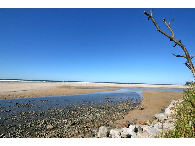 25 Ocean Road, Brooms Head NSW 2463