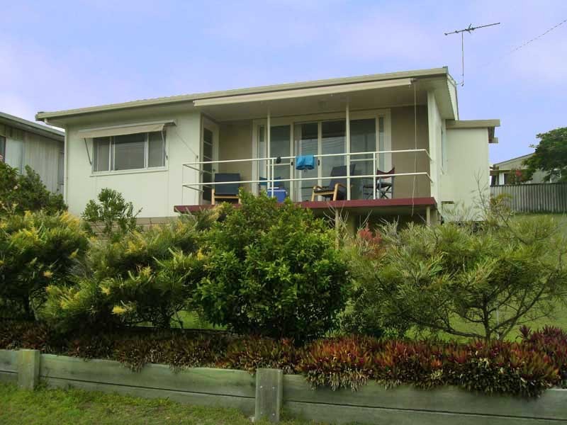 9 Hibiscus Avenue, Brooms Head NSW 2463