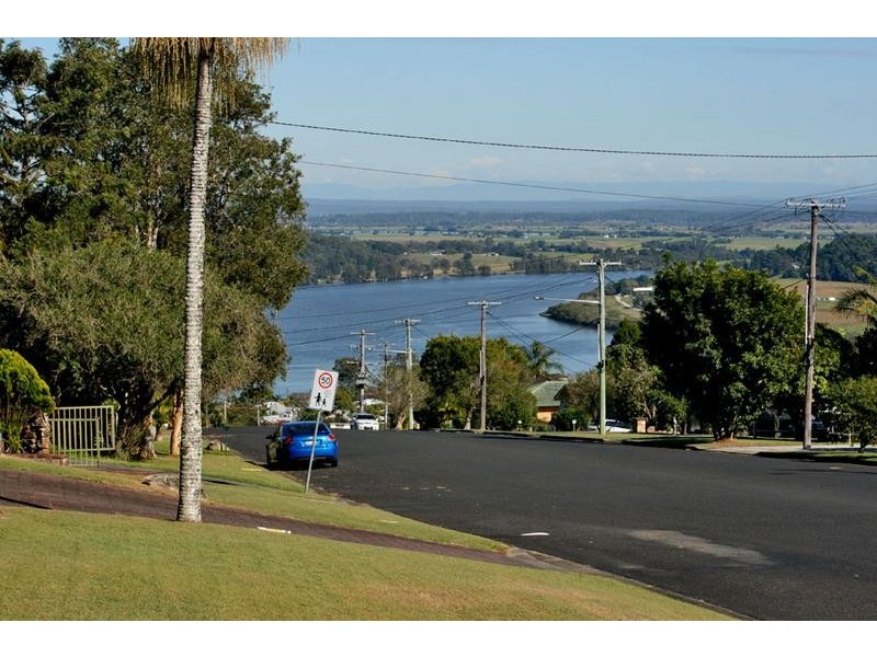 100 Wharf Street, Maclean NSW 2463