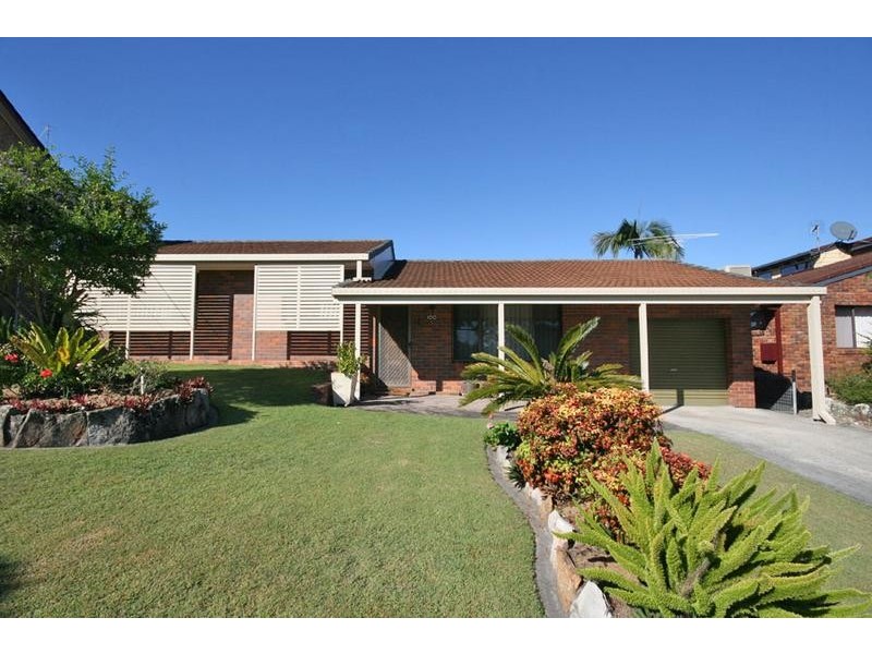 100 Wharf Street, Maclean NSW 2463