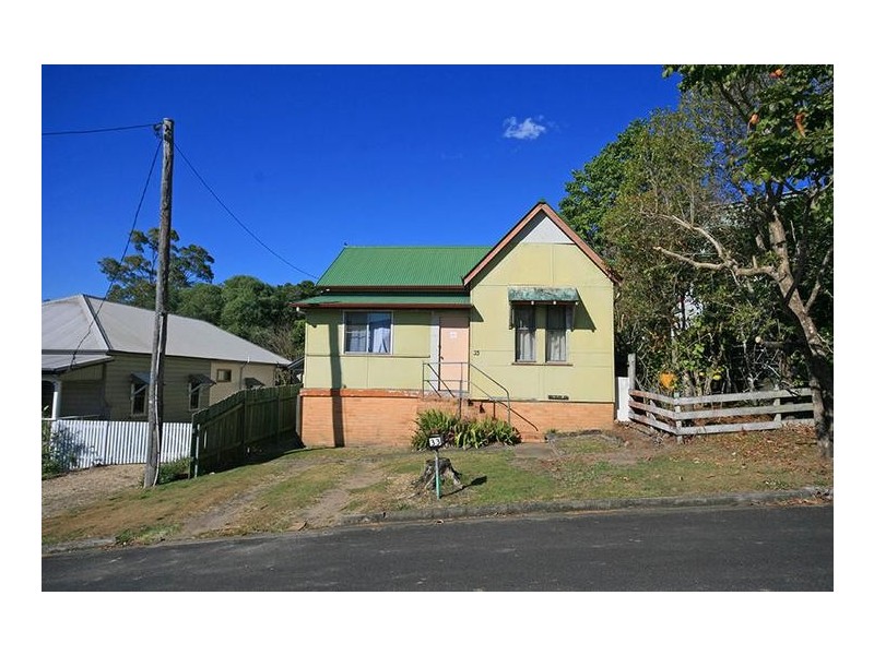 33 Oban Street, Maclean NSW 2463