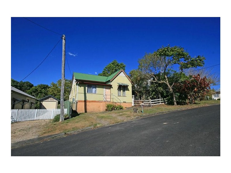 33 Oban Street, Maclean NSW 2463