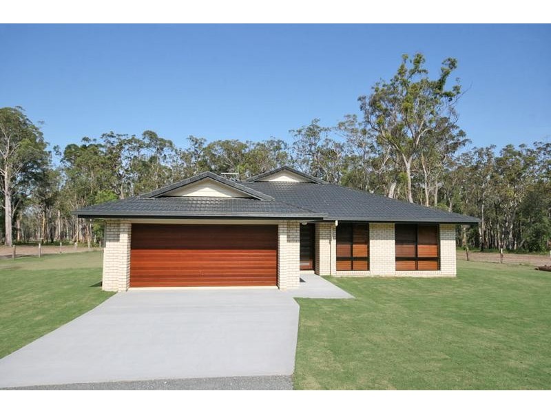 8 Dianella Drive, Gulmarrad NSW 2463