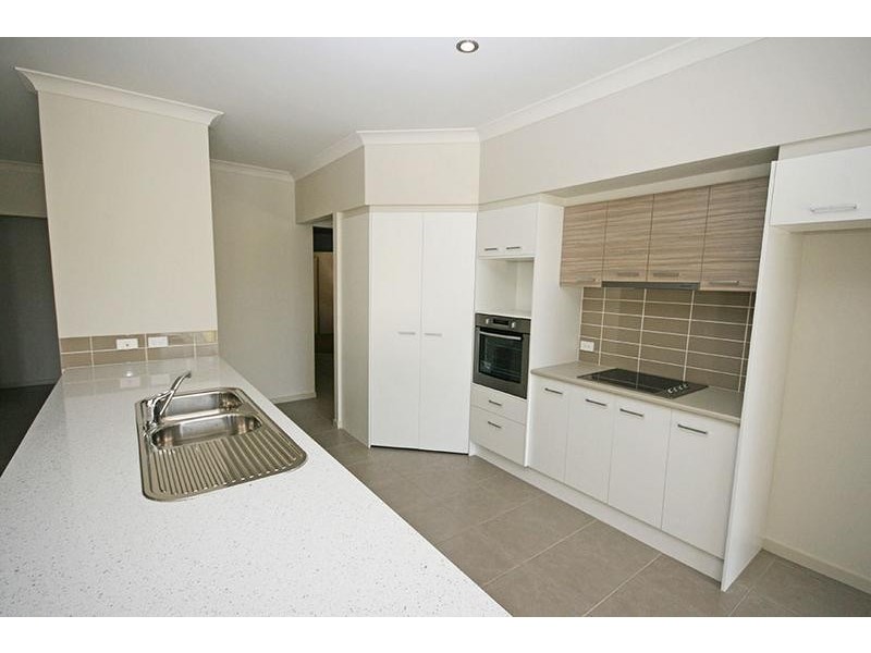 8 Dianella Drive, Gulmarrad NSW 2463