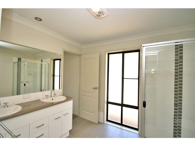 8 Dianella Drive, Gulmarrad NSW 2463