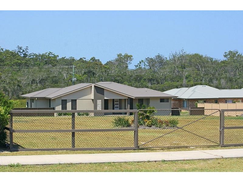 10 Parklands Drive, Gulmarrad NSW 2463