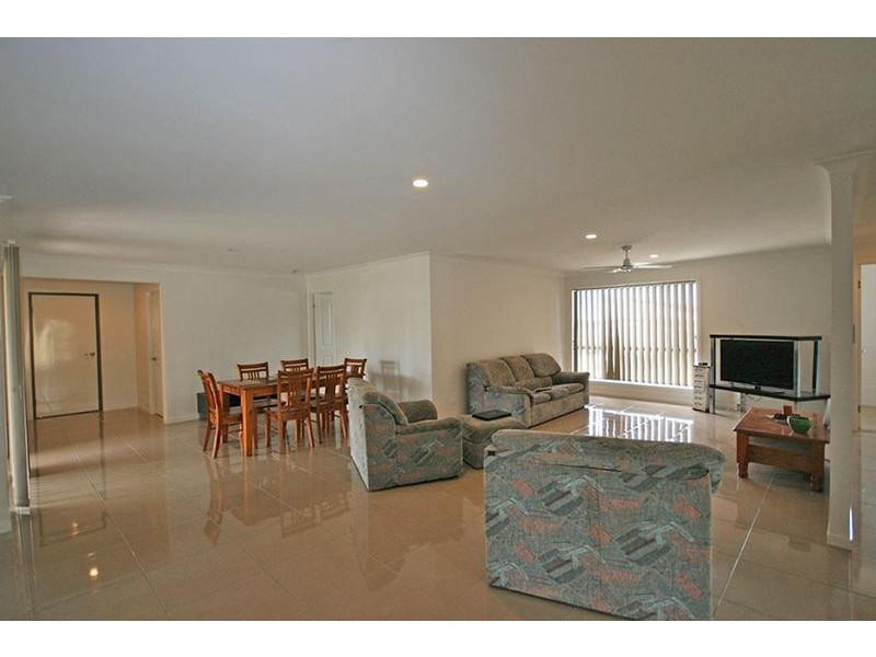 10 Parklands Drive, Gulmarrad NSW 2463