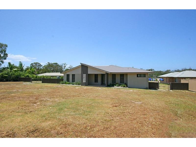 10 Parklands Drive, Gulmarrad NSW 2463