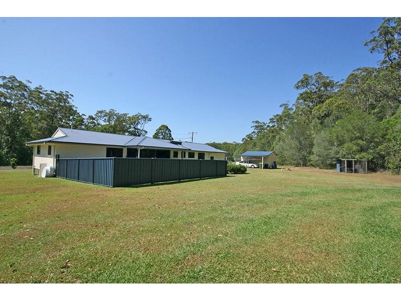 11 Gumhill Drive, Woombah NSW 2469