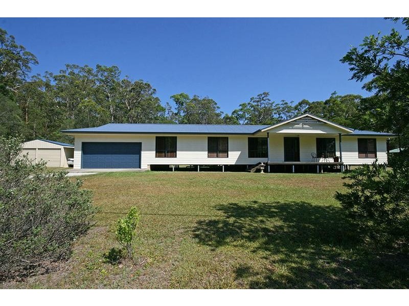 11 Gumhill Drive, Woombah NSW 2469