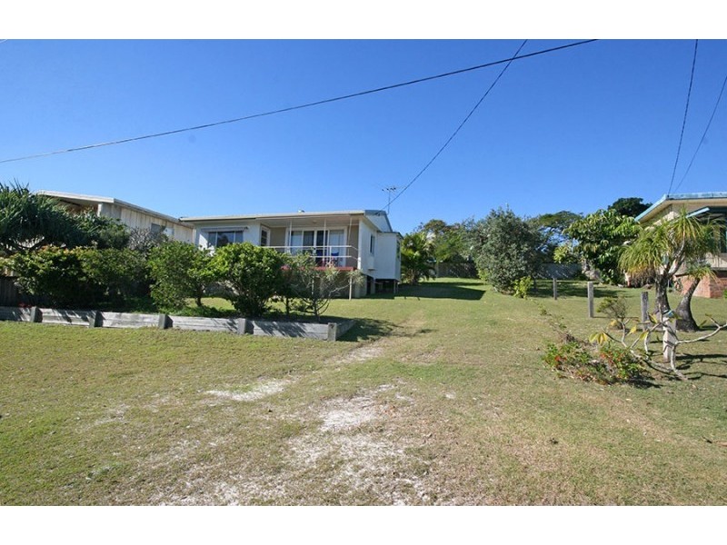 9 Hibiscus Avenue, Brooms Head NSW 2463