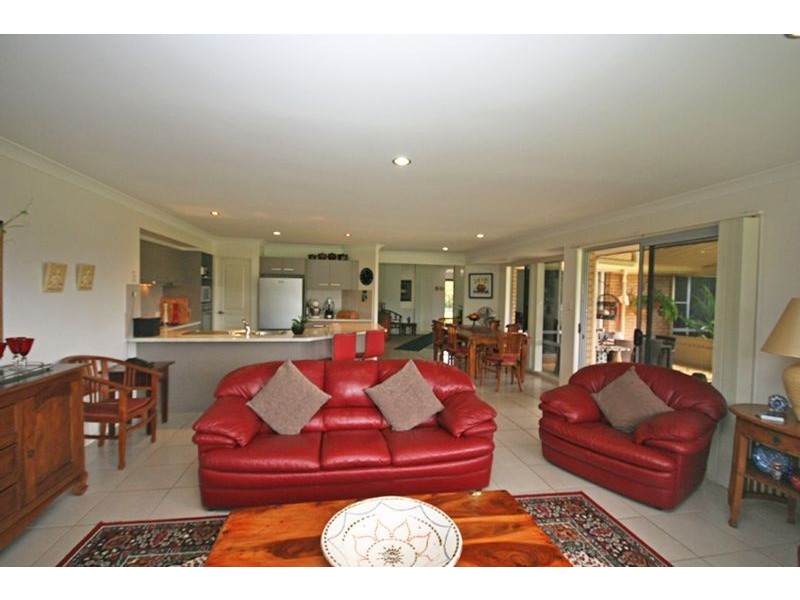 10 McKenzie Drive, Gulmarrad NSW 2463