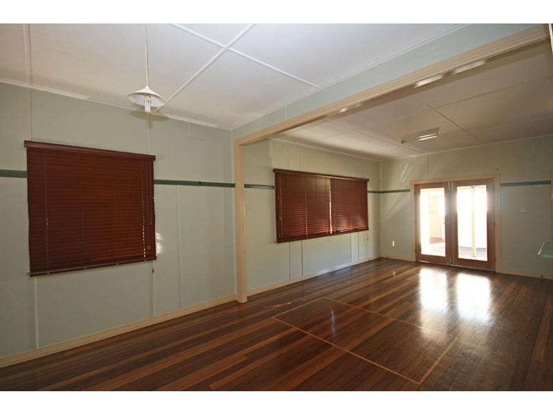 11 Roderick Street, Maclean NSW 2463