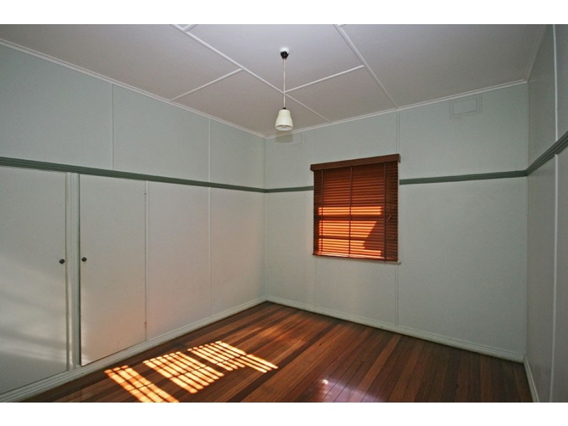 11 Roderick Street, Maclean NSW 2463