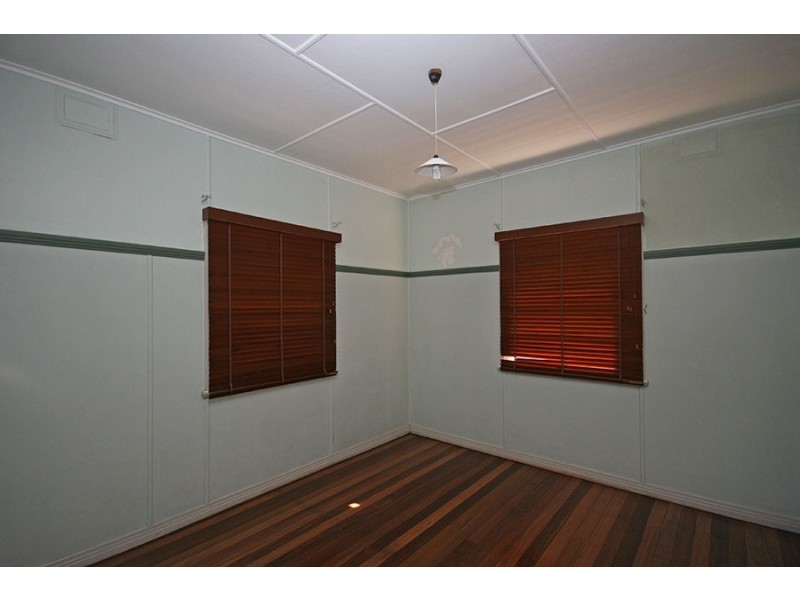 11 Roderick Street, Maclean NSW 2463