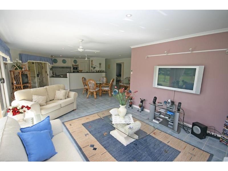 2 Anzac Place, Gulmarrad NSW 2463