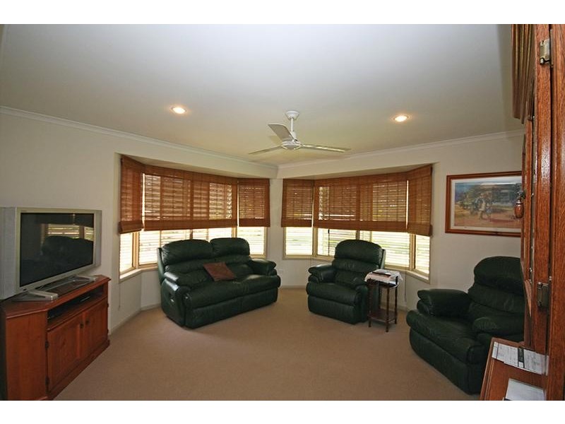 5 Robin Place, Gulmarrad NSW 2463